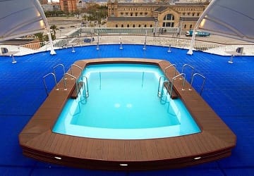 balearia_caribbean_bahama_mama_swimming_pool